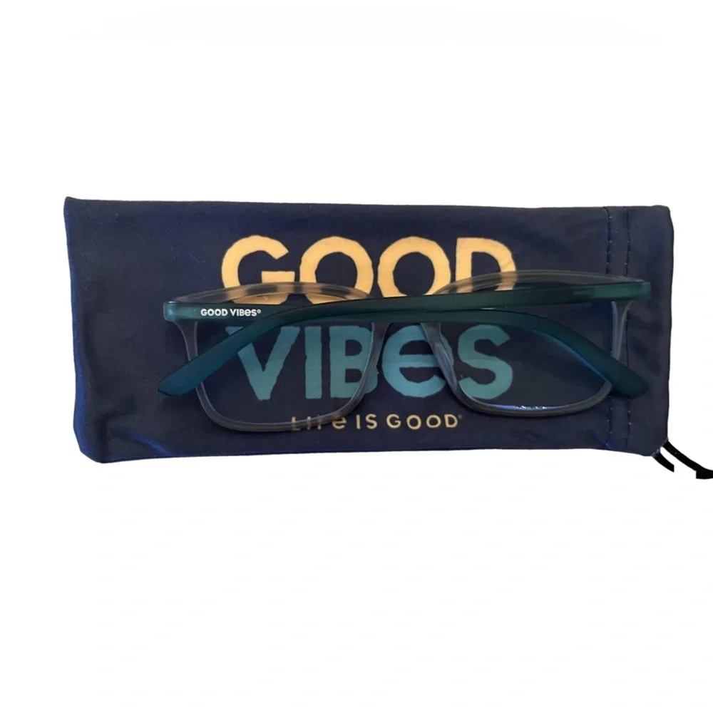 Life is Good - Good Vibes Dickens Matte Grey Reading Glasses w/Drawstring Pouch
